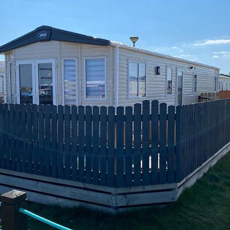 Beachfront Lodge, Lossiemouth Bay Exterior foto